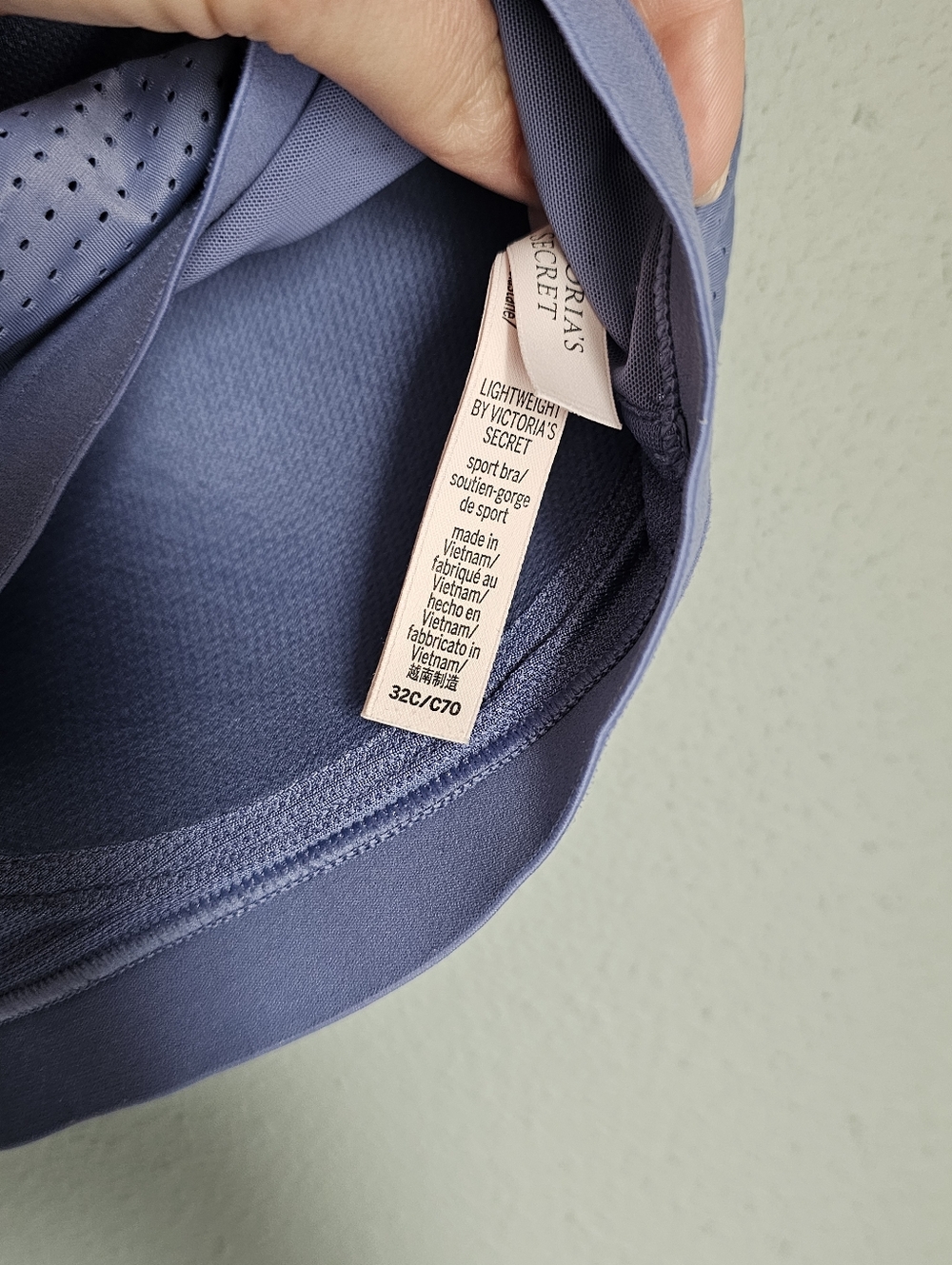 Victoria's Secret Lightweight Mesh Sports Bra Velvet Morning Blue 32C - Picture 3 of 5